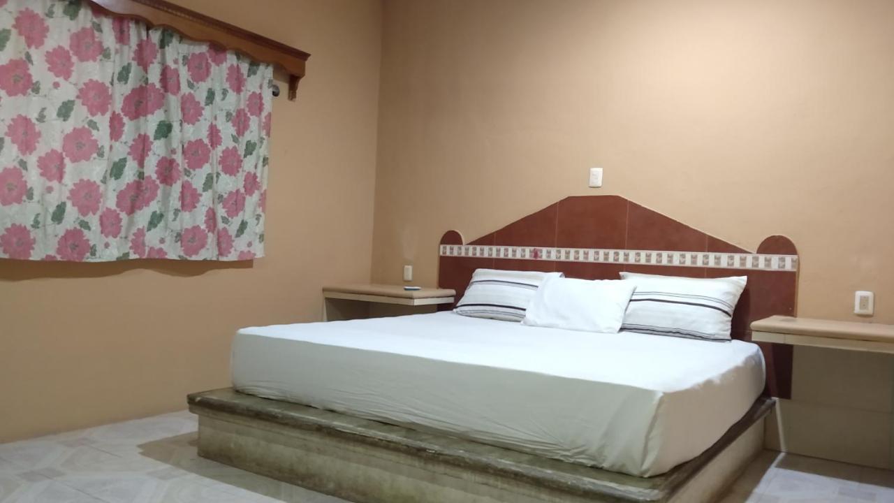 Hotel Maria Jose Felipe Carrillo Puerto Luaran gambar